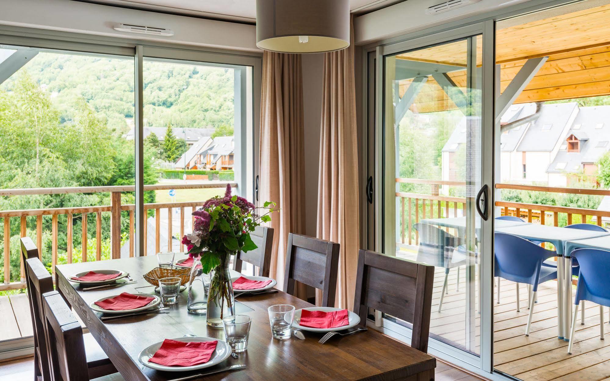 Lagrange Vacances Le Clos Saint Hilaire Exterior foto