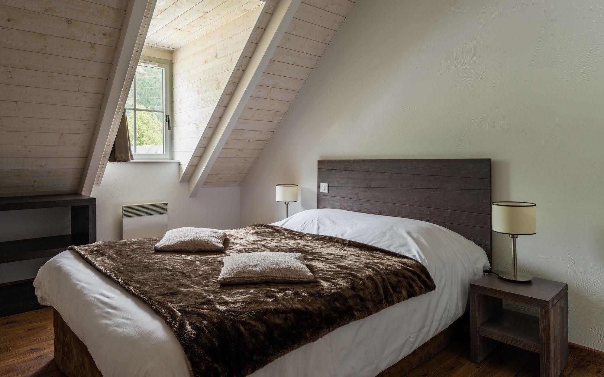 Lagrange Vacances Le Clos Saint Hilaire Exterior foto